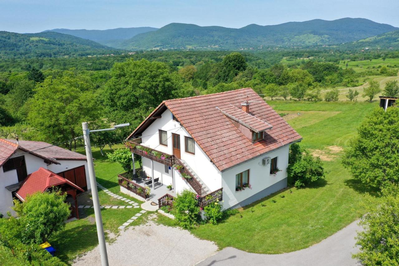Apartman Plum Plitvice Drežnik Grad Exteriör bild