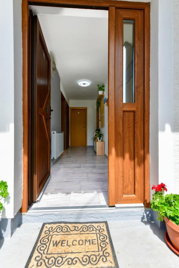 Apartman Plum Plitvice Drežnik Grad Exteriör bild