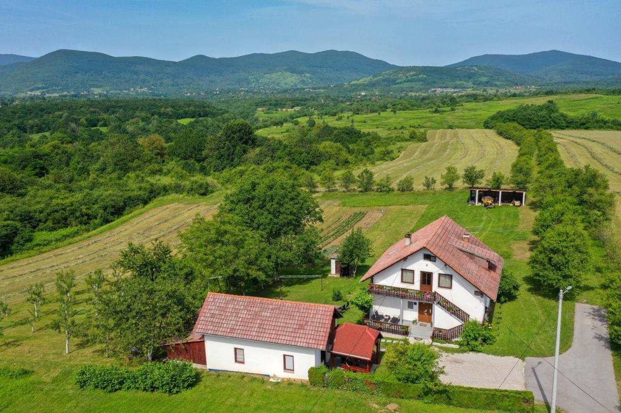 Apartman Plum Plitvice Drežnik Grad Exteriör bild