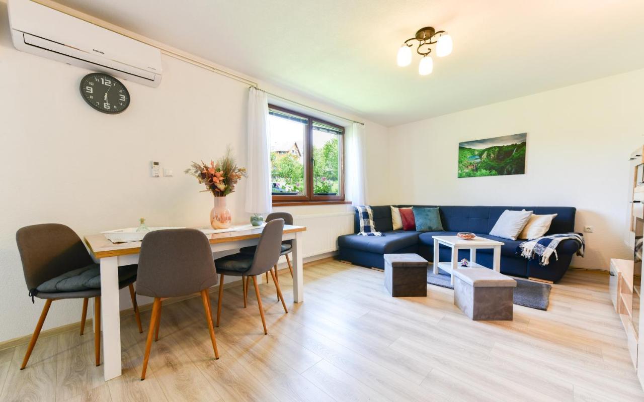 Apartman Plum Plitvice Drežnik Grad Exteriör bild